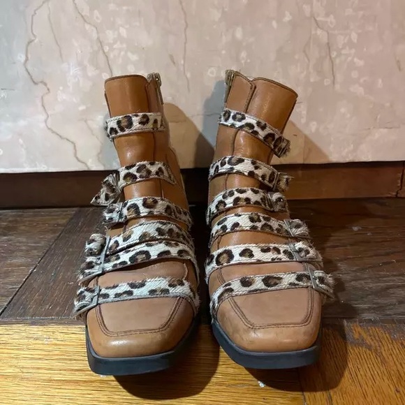 Fluevog time Jean custom tan/leopard color 7 - Picture 1 of 3